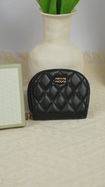 ギャラリービューアDisney Minnie Mouse Black Small Card Bag DHF22190-B1に読み込んでビデオを見る

